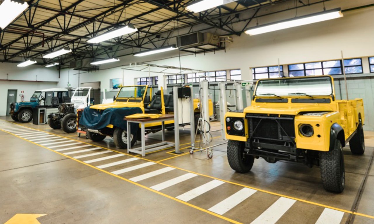 restauração Jaguar Land Rover na fábrica de Itatiaia