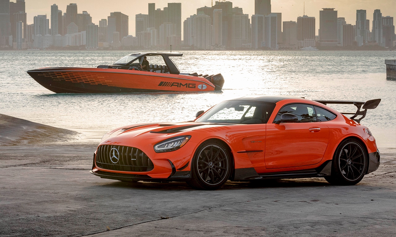 Barco inspirado Mercedes-AMG GT Black Series