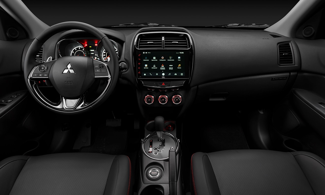 Mitsubishi Black Edition interior