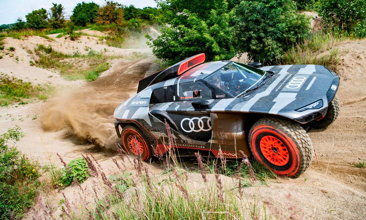 Audi RS Q e-tron Rally Dakar