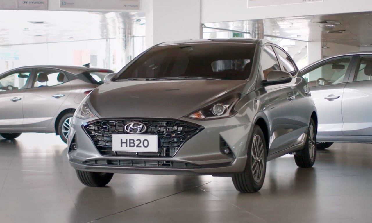 Hyundai HB20 supera Onix em março; Strada lidera