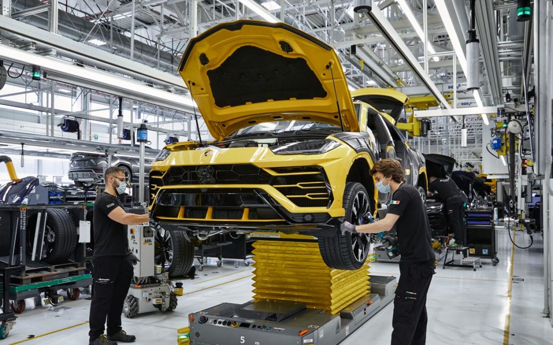 Lamborghini Urus bate recorde ao alcançar 15 mil unidades
