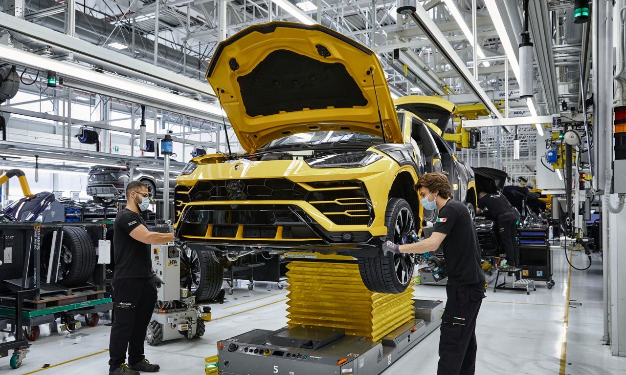 Lamborghini Urus produção 15 mil unidades