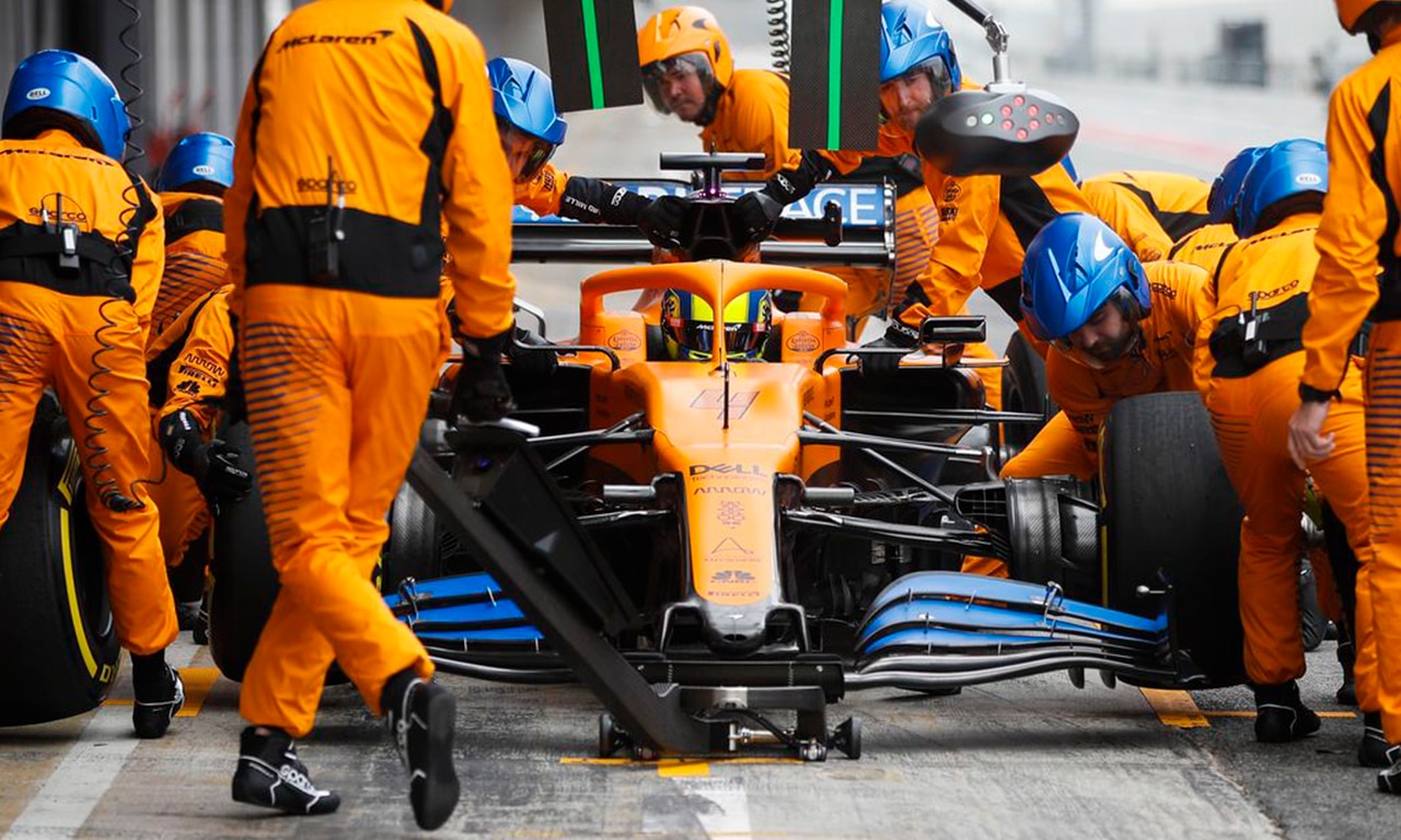 McLaren pit stop