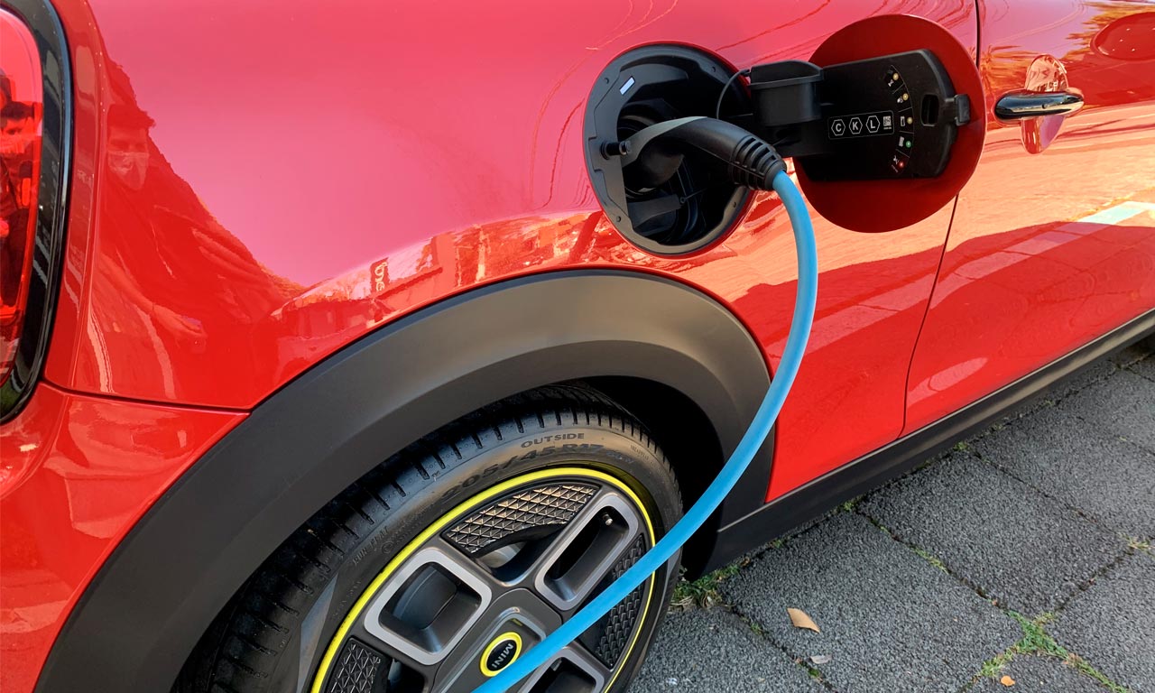 Plugue tomada carregador Mini Cooper S E elétrico 2022