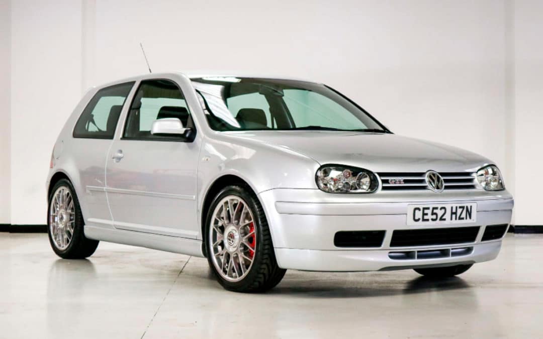 Golf GTI 2002 com menos de 13 km rodados vai a leilão