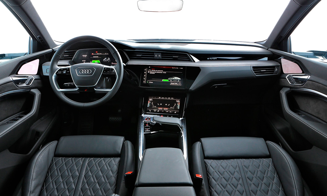 interior Audi e-tron S Sportback