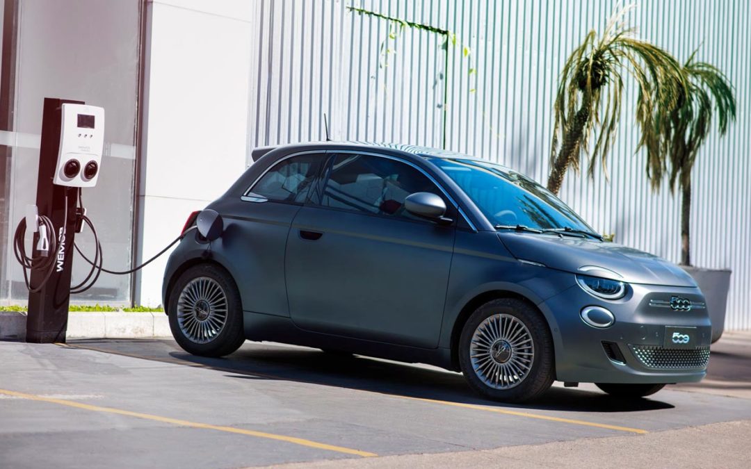 Fiat 500 voltará ao Brasil em 2020 como veículo elétrico e semiautônomo -  Revista Carro