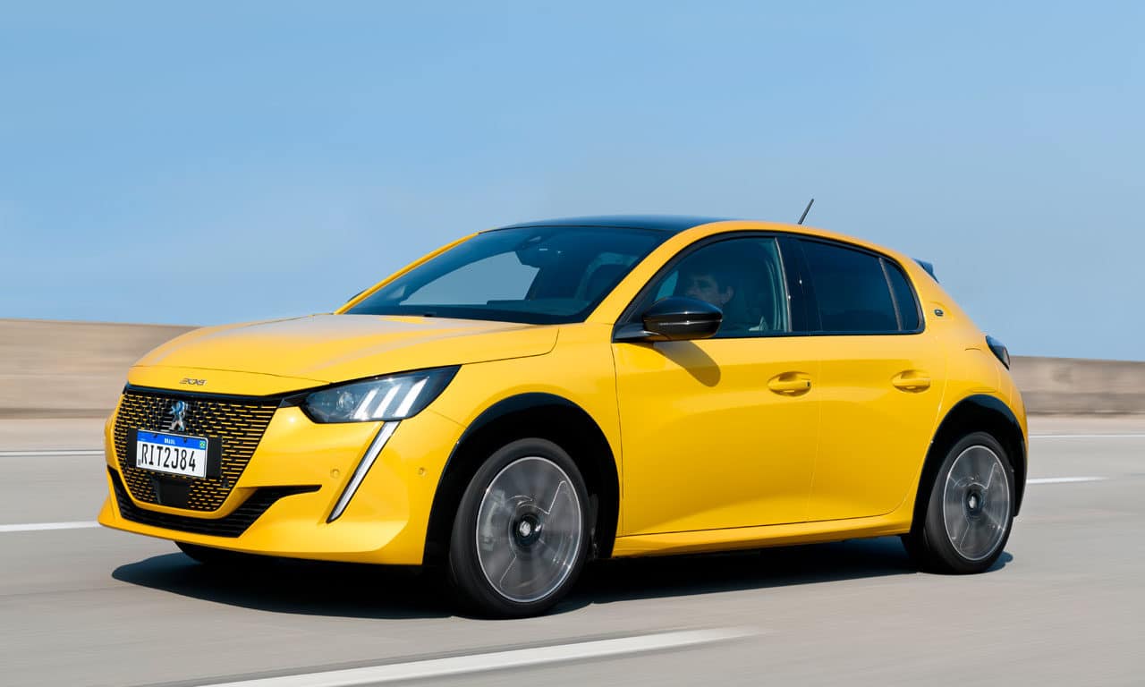 Peugeot e-208 GT 2021 elétrico Brasil