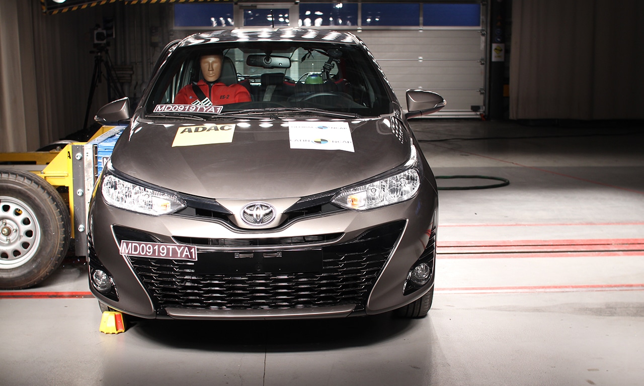 Toyota Yaris crash-test