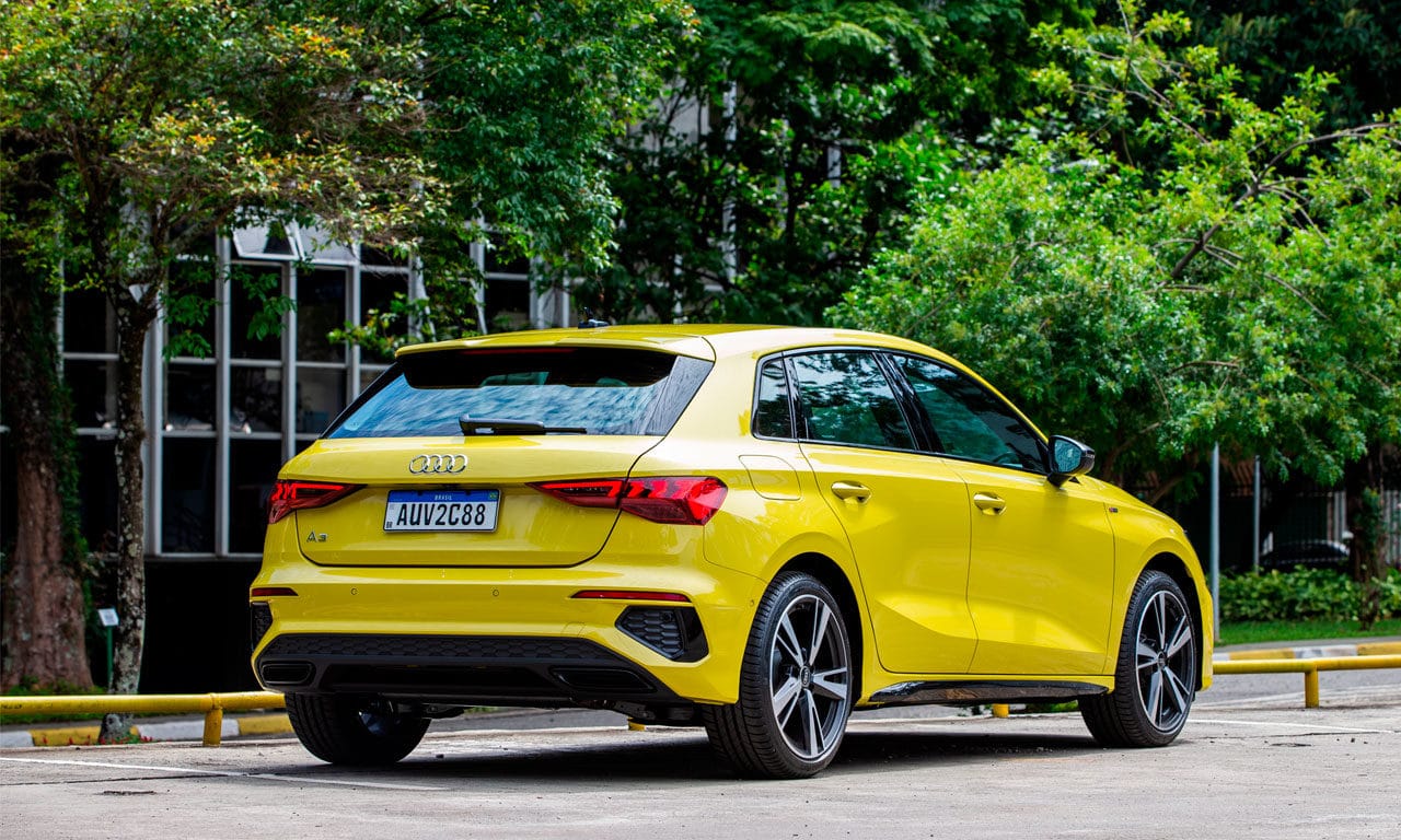Novo Audi A3 Sportback Performance Black 2.0 2022