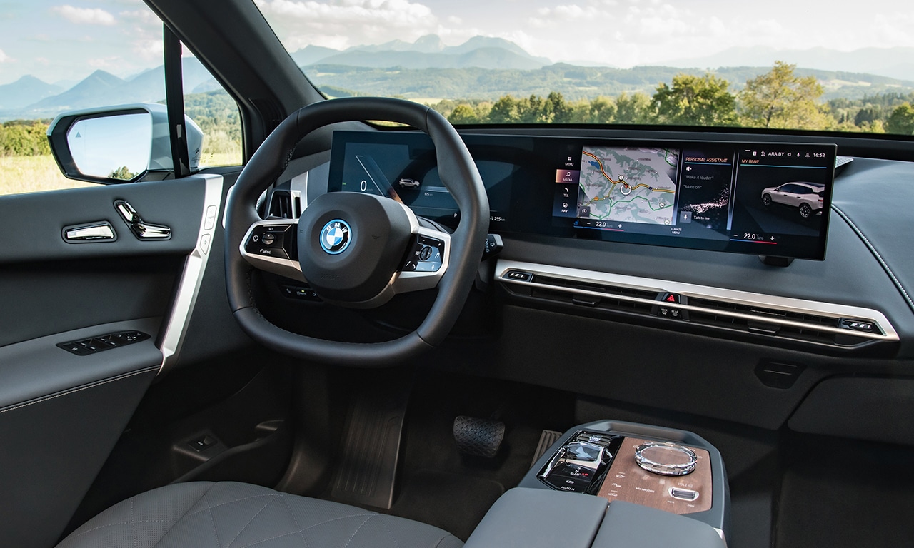 interior BMW iX