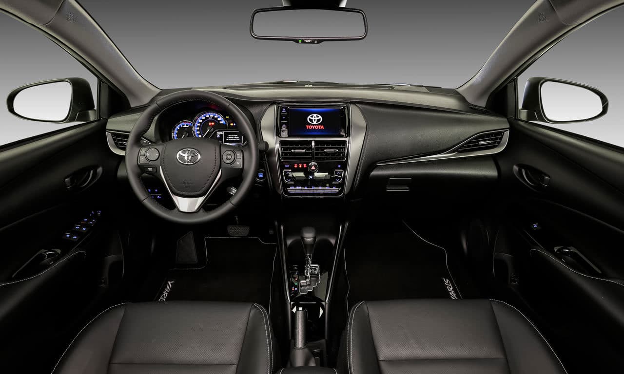 Toyota Yaris 2023 XLS