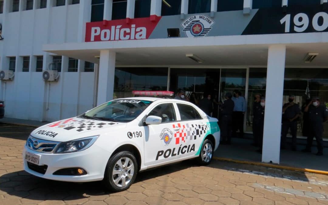 Sedã elétrico BYD e5 é testado pela Polícia Militar de SP