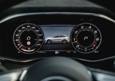 painel de instrumentos Jaguar F-Pace SVR 2022