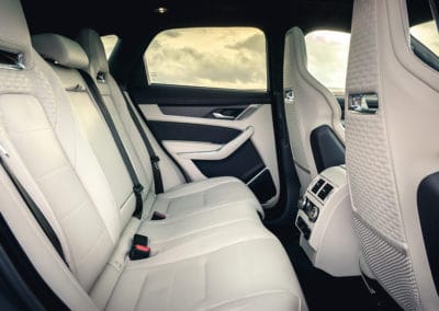 interior Jaguar F-Pace SVR 2022