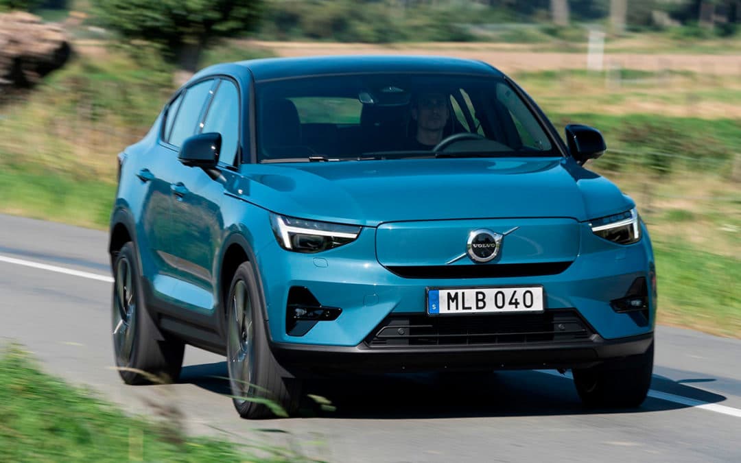 Volvo XC40 e C40 trocam de nome no Brasil e ganham mais autonomia