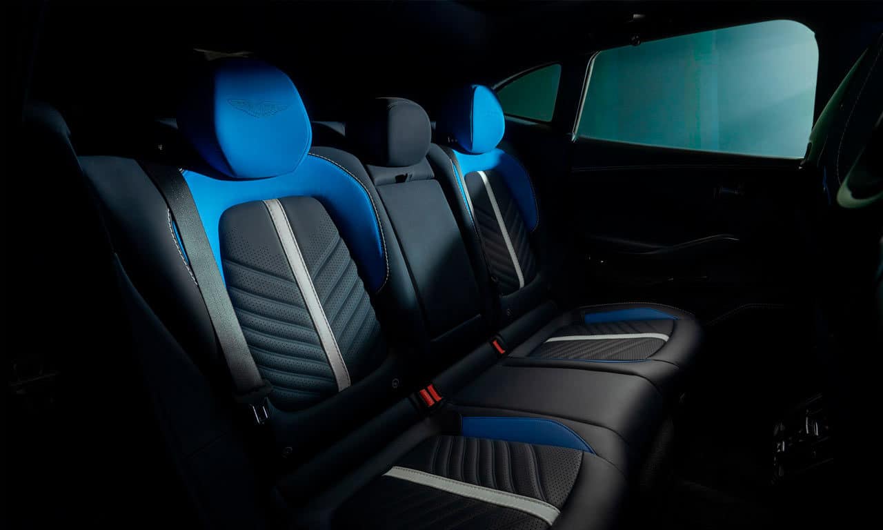 Aston Martin DBX707 2023 Aston Martin DBX707 2023