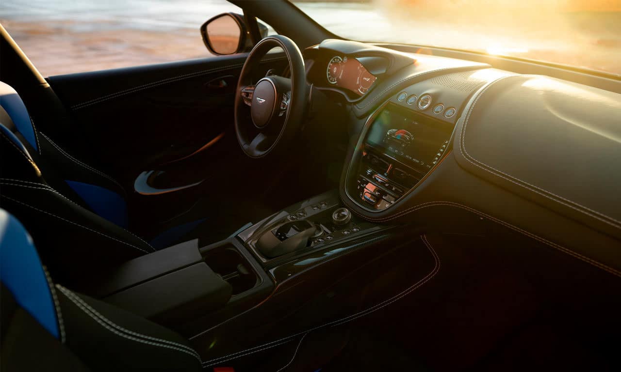 Aston Martin DBX707 2023 Aston Martin DBX707 2023