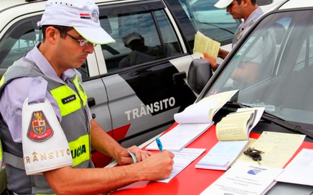 Com quantos pontos perde a CNH em 2023?