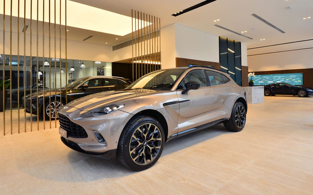 Após retorno, Aston Martin inaugura 1ª concessionária