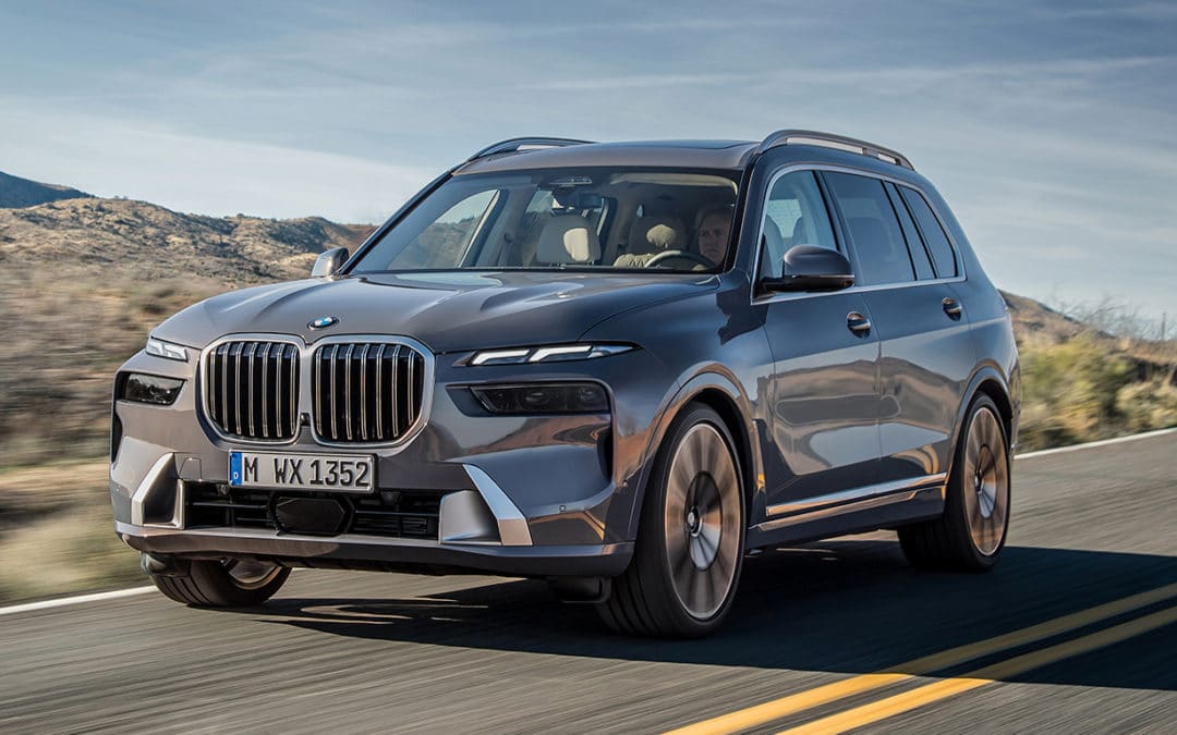 Novo BMW X7 ganha sistema híbrido leve