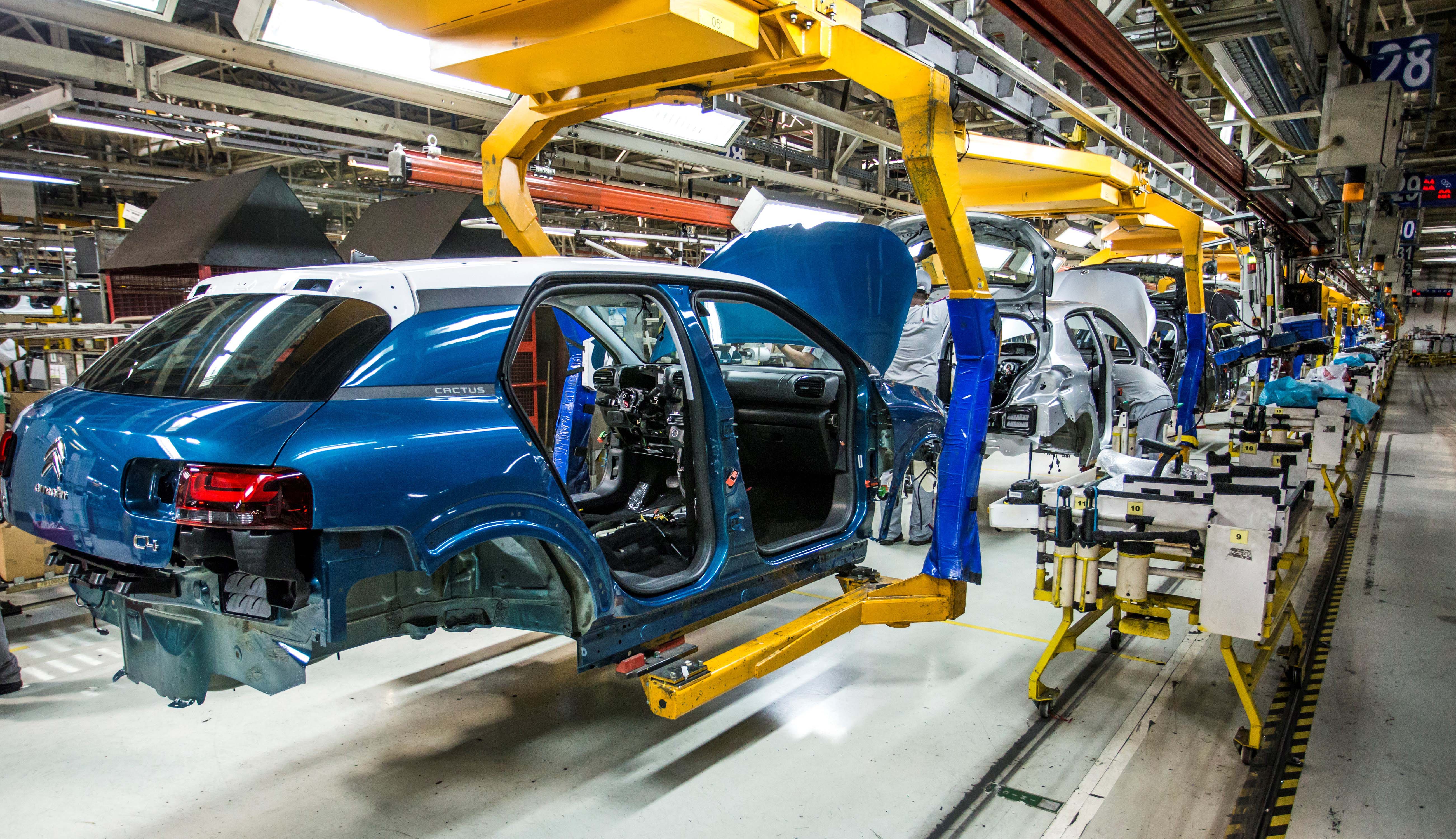 Setor de automóveis mostra crescimento e já soma mais de 1,5 milhão de  veículos produzidos em 2023 - Portal Timbó Net