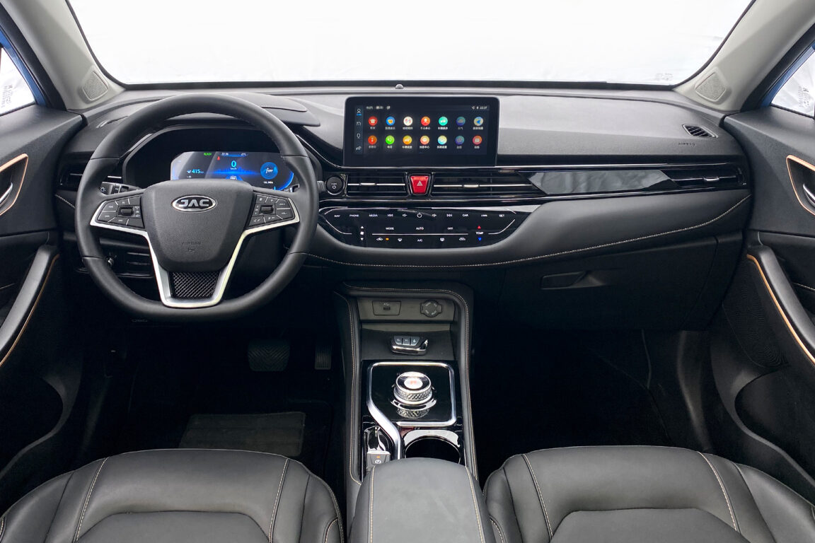 Interior do E-JS4 - Foto: divulgação/JAC