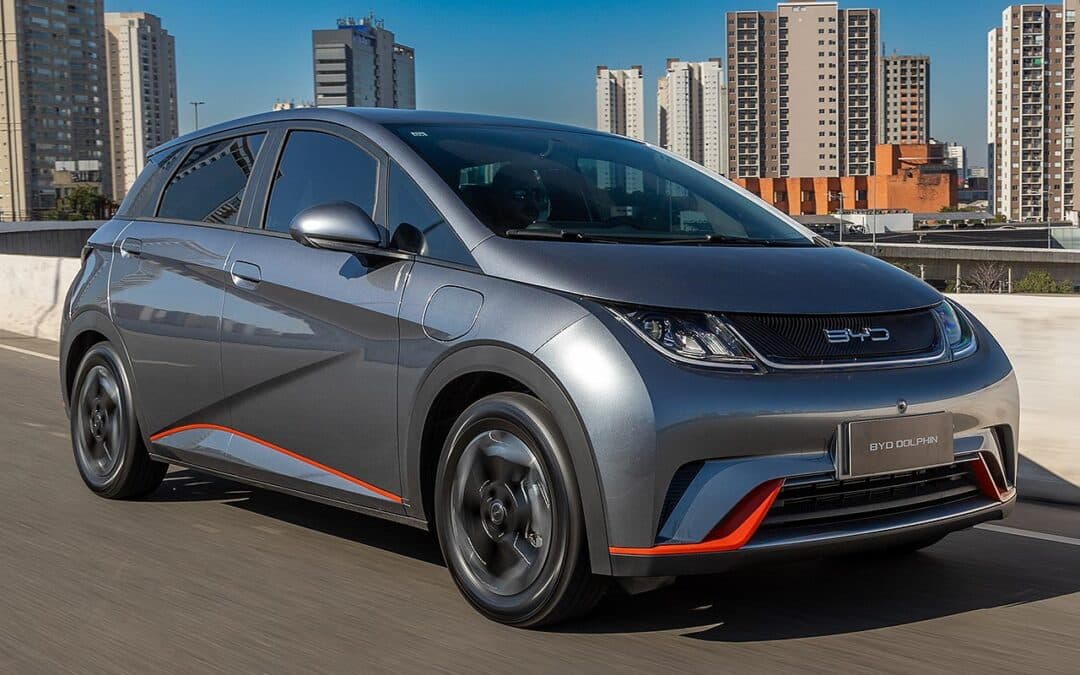 Vai comprar um carro elétrico? Veja os 10 mais baratos vendidos no Brasil em 2023