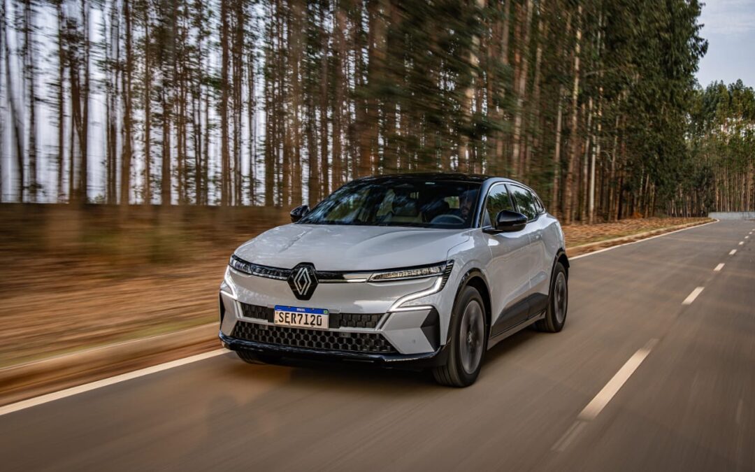 Renault Megane E-Tech aposta em estilo futurista para desbancar chineses; veja avaliação