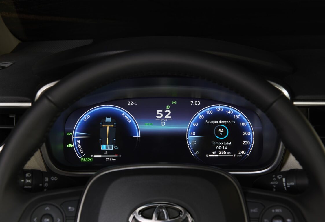 Toyota Corolla 2024 ganha equipamentos e parte de R$ 148,9 mil