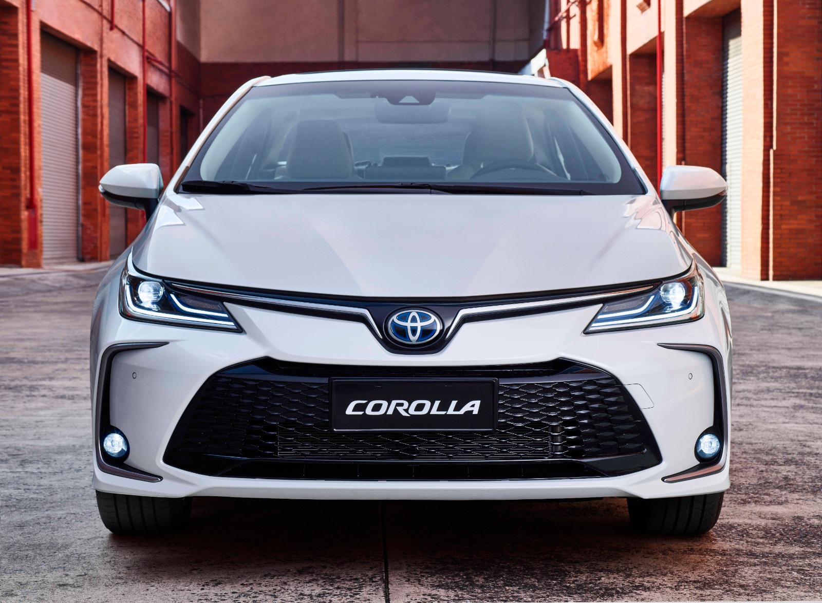 Toyota Corolla 2024 ganha equipamentos e parte de R$ 148,9 mil