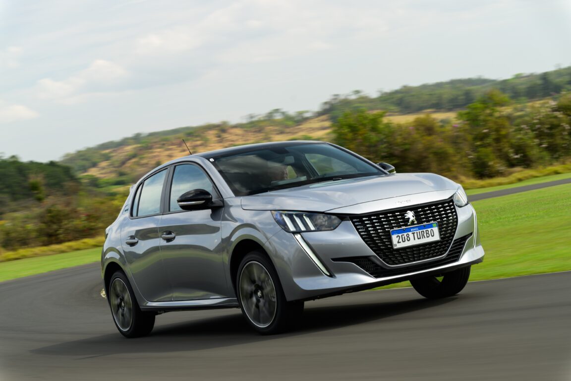 Peugeot 208 ganha motor turbo de 130 cv a partir de R$ 99,9 mil