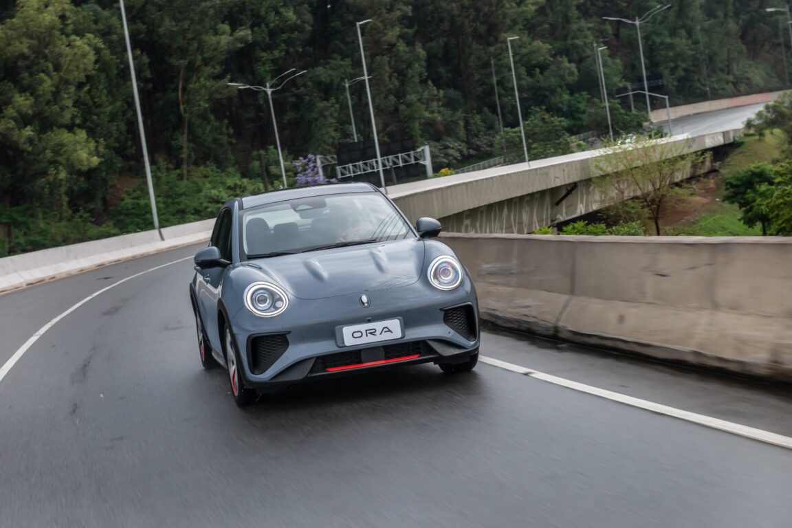 GWM Ora 03 GT é um esportivo que passa emoção mesmo sem o ronco do motor turbo; veja avaliação