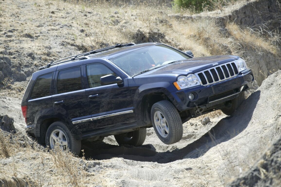 Jeep GrandCherokee de terceira geração mantém força 4x4