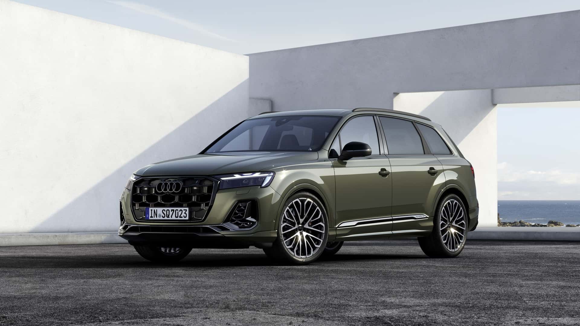 Audi Q7 2025 ganha novo visual na Europa: conheça