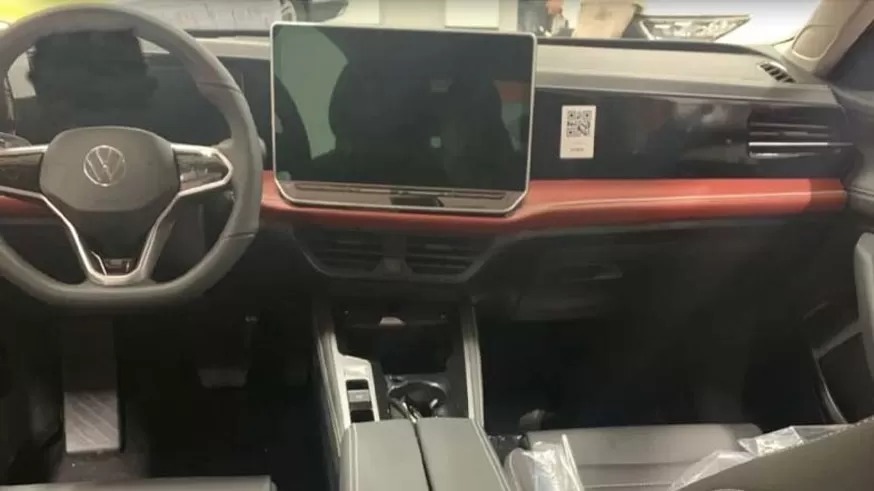 Novo Passat chinês terá versões com motor TSI e até opção híbrida