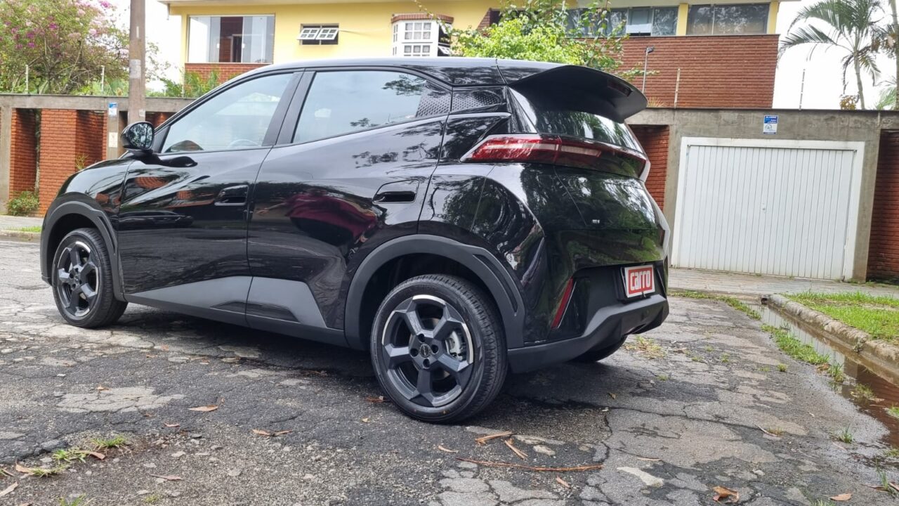 BYD Dolphin Mini estreia por R$ 89,9 mil e promete incomodar Onix, 208 e HB20