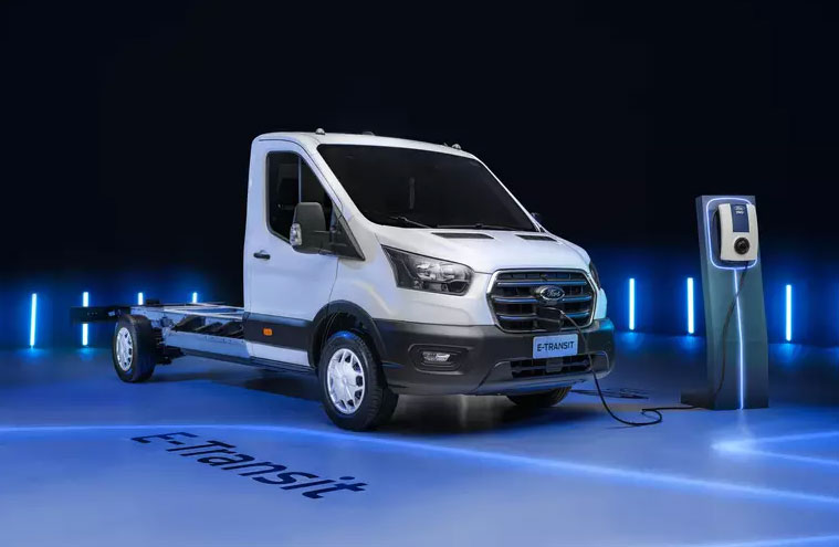 Ford amplia opções da E-Transit com versão Chassi 