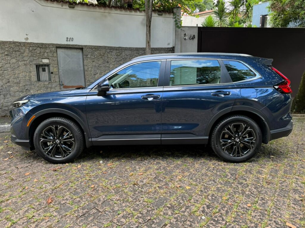 Nova geração do Honda CR-V estreia no Brasil com motor híbrido inédito