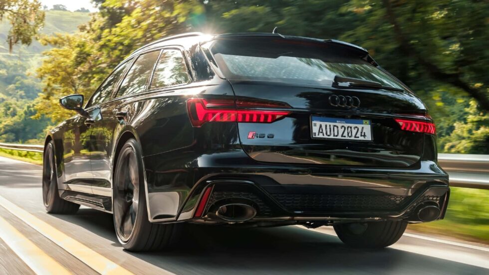 Audi lança RS6 Avant Performance no Brasil por R$ 1,2 milhão - Revista ...