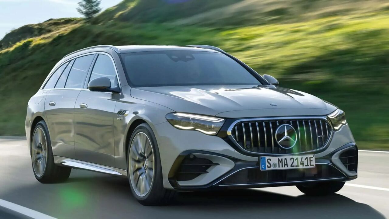 Mercedes-AMG E53 2024 ganha versão híbrida de 612 cv