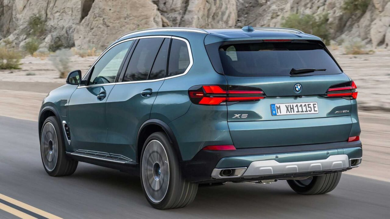 BMW anuncia X5 híbrido plugin produzido no Brasil 