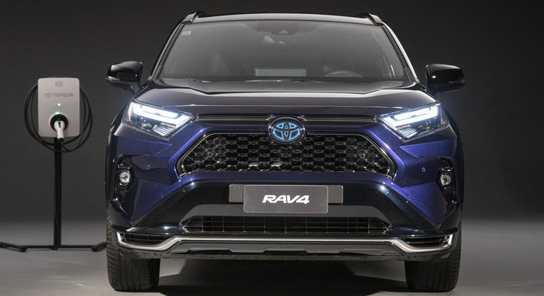 Toyota RAV4 estreia versão inédita XSE Plug-in por R$ 399,9 mil