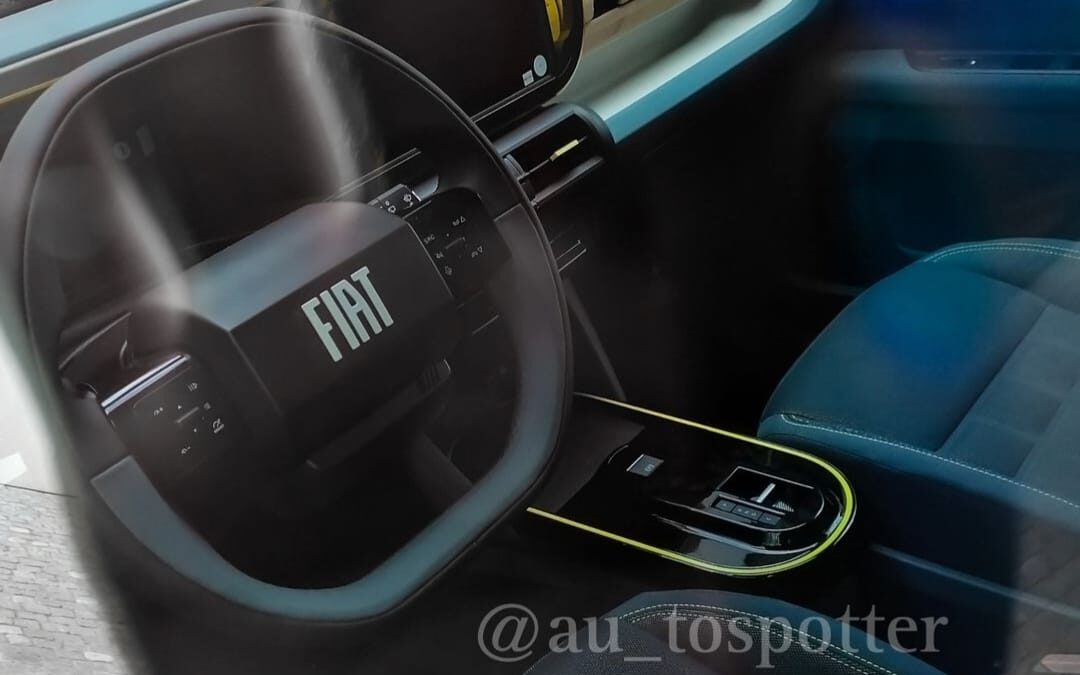 Fiat Grande Panda tem interior revelado; veja flagra