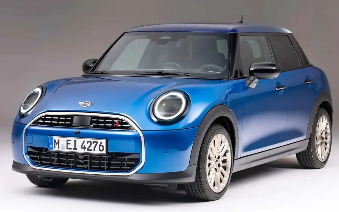 Veja como ficou o novo Mini Cooper 4 portas 2025