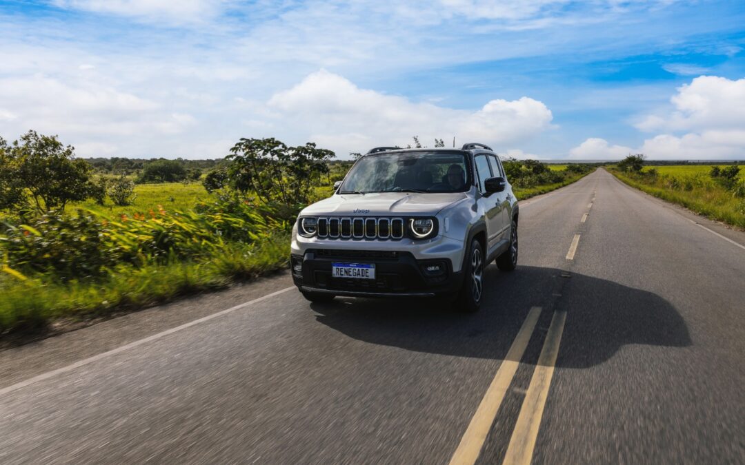 Jeep Renegade chega à linha 2025 com nova versão Sahara e alguns novidades: conheça