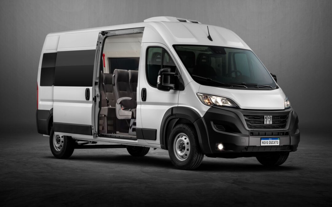 Ducato ganha nova versão para 15 passageiros