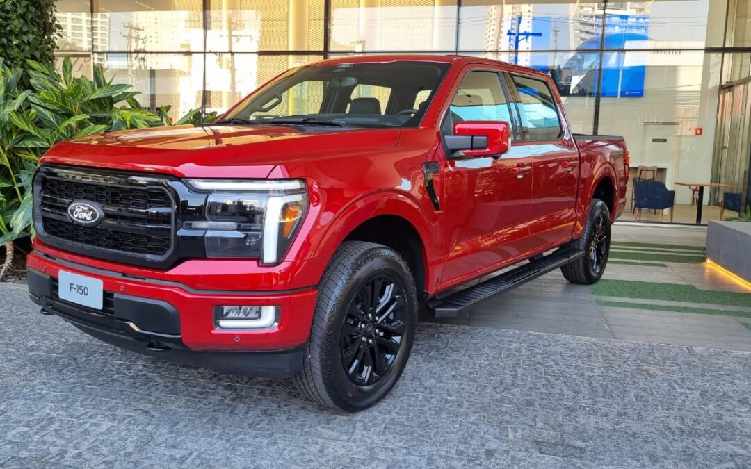 Ford F-150 2025 ganha novo visual e tem preço de R$ 519,9 mil; veja equipamentos