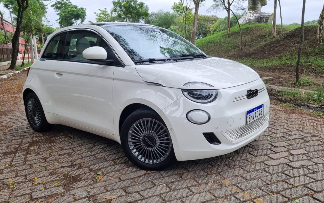 Fiat 500 elétrico é bom para ir de casa ao trabalho, só que o preço…